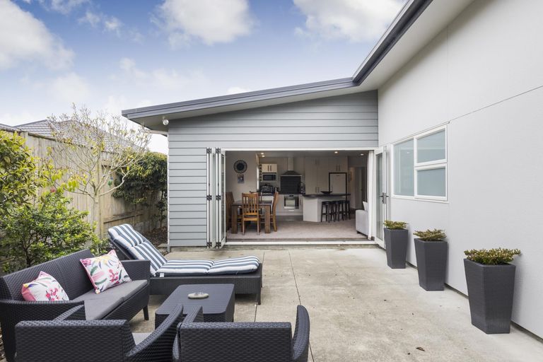 Photo of property in 68 James Line, Kelvin Grove, Palmerston North, 4414