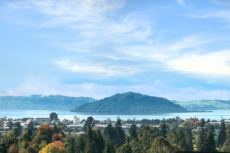 Photo of property in 24 Exeter Place, Tihiotonga, Rotorua, 3015