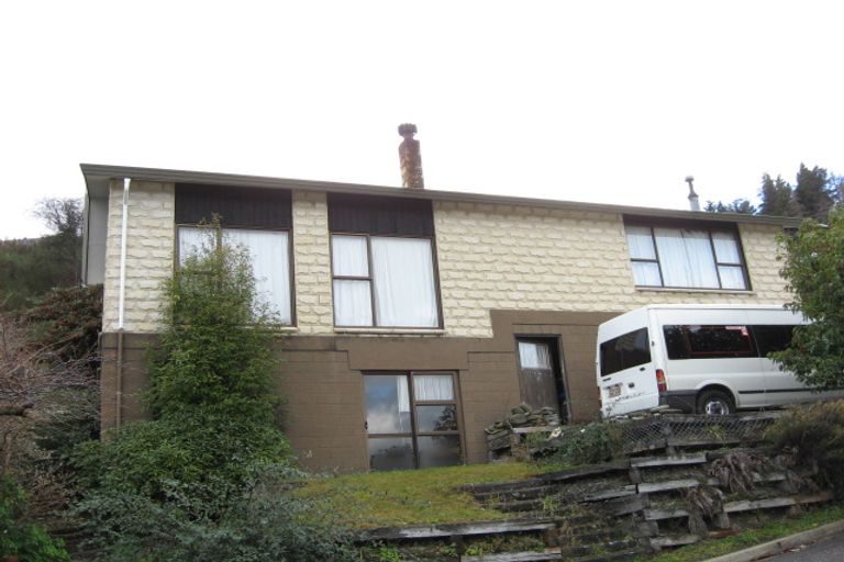 Photo of property in 16 Wakatipu Heights, Queenstown, 9300
