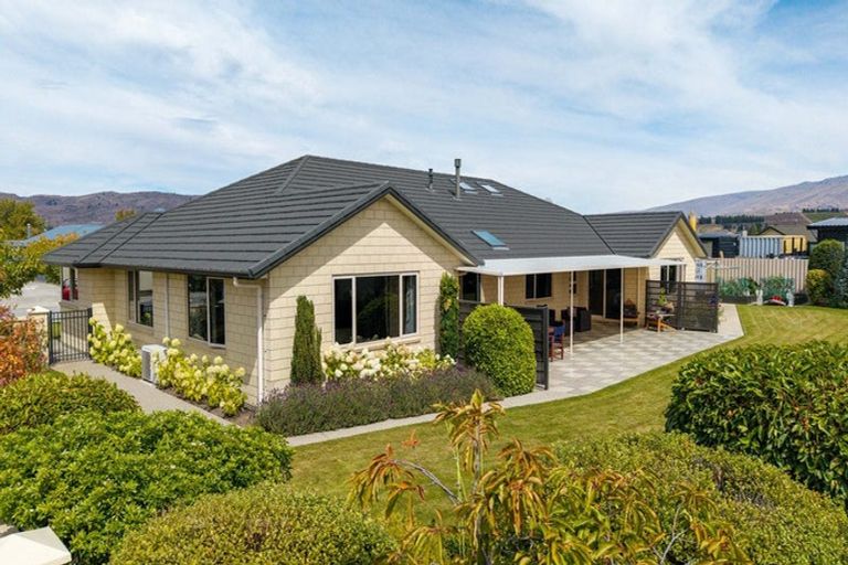 Photo of property in 10 Larch Crescent, Alexandra, 9320