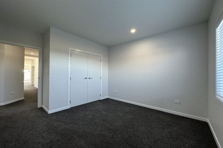 Photo of property in 6 George Yee Place, Taradale, 4112