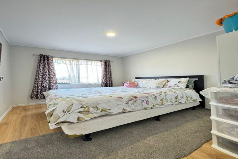 Photo of property in 47 Aspiring Avenue, Clover Park, Auckland, 2019