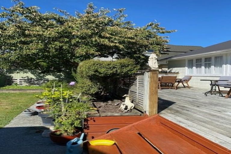 Photo of property in 21 Sandford Street, Trentham, Upper Hutt, 5018