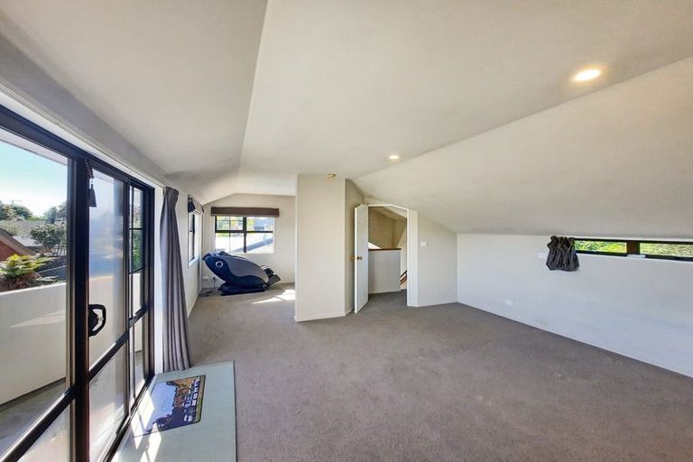 Photo of property in 466 Avonhead Road, Avonhead, Christchurch, 8042