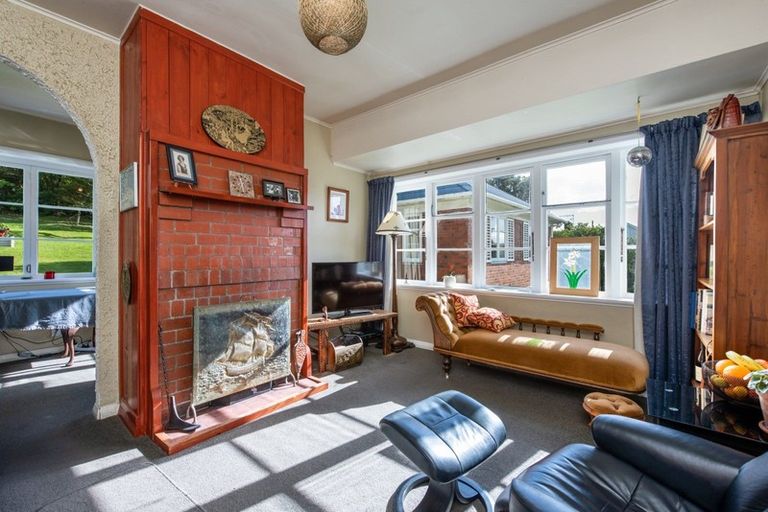 Photo of property in 30 Hindmarsh Street, Johnsonville, Wellington, 6037