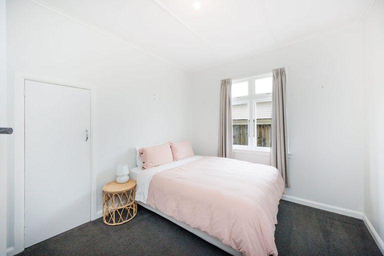 Photo of property in 12 Rata Street, Roslyn, Palmerston North, 4414