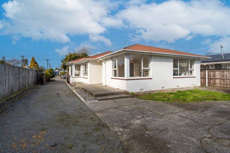 Photo of property in 9 Colina Street, Avonhead, Christchurch, 8042