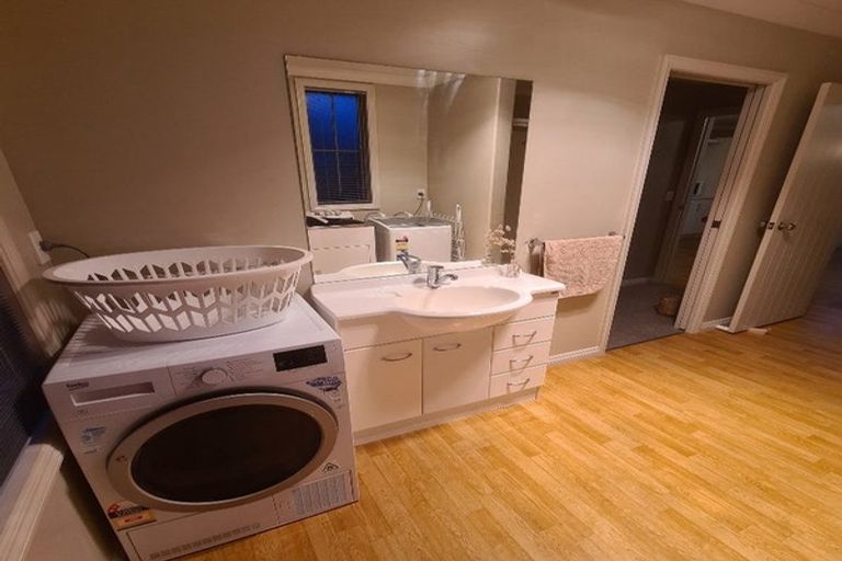 Photo of property in 3 The Esplanade, Huntington, Hamilton, 3210