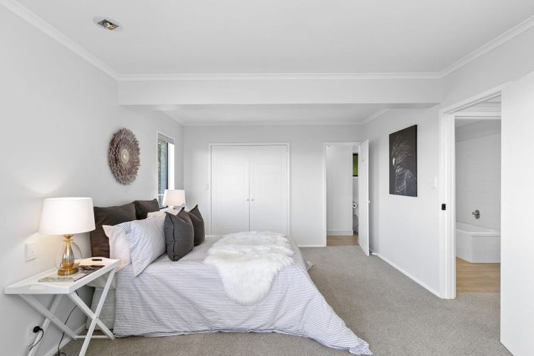 Photo of property in 36 Orangi Kaupapa Road, Northland, Wellington, 6012