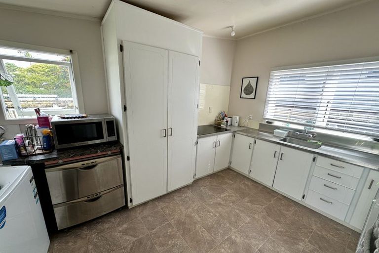 Photo of property in 164 Molesworth Street, New Plymouth, 4312