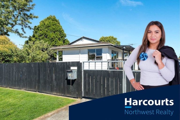 Photo of property in 16 Glen Road, Ranui, Auckland, 0612
