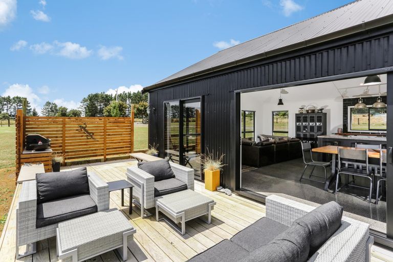 Photo of property in 85 Hunt Road, Pukekawa, Tuakau, 2696