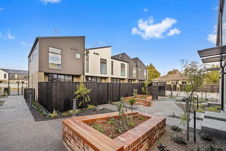 Photo of property in 4/244 Innes Road, St Albans, 8052