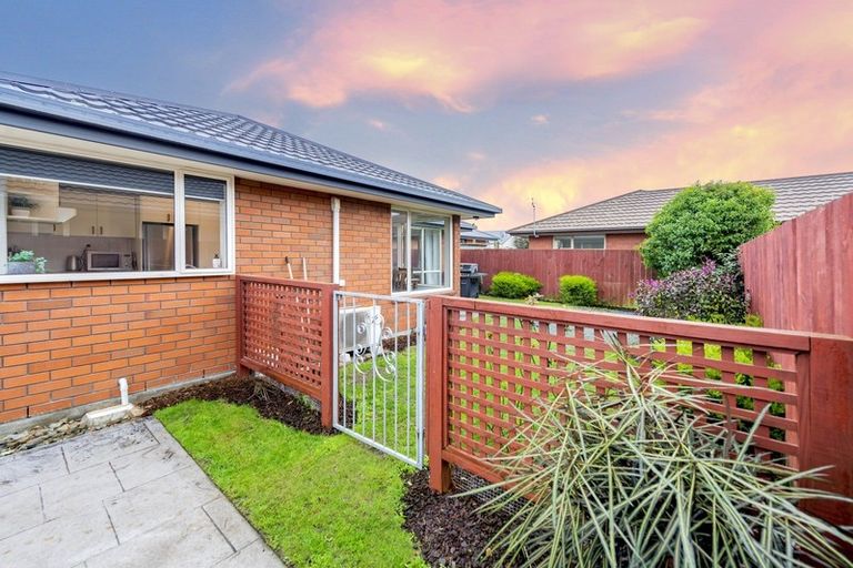 Photo of property in 2/30 Seymour Street, Hornby, Christchurch, 8042