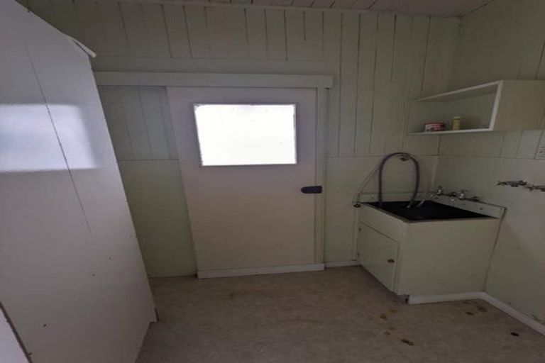 Photo of property in 37 Mako Mako Road, Levin, 5510
