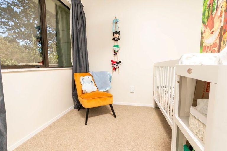 Photo of property in 1/16 Anne Mclean Drive, Bayview, Auckland, 0629