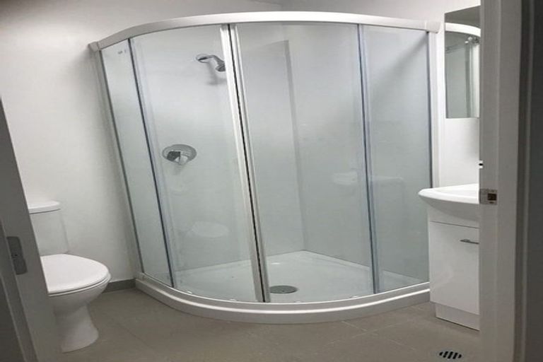 Photo of property in Quantum On Thorndon Quay, 163 Thorndon Quay, Pipitea, Wellington, 6011