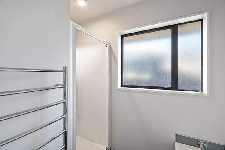 Photo of property in 2a Skerten Avenue, Hornby, Christchurch, 8042