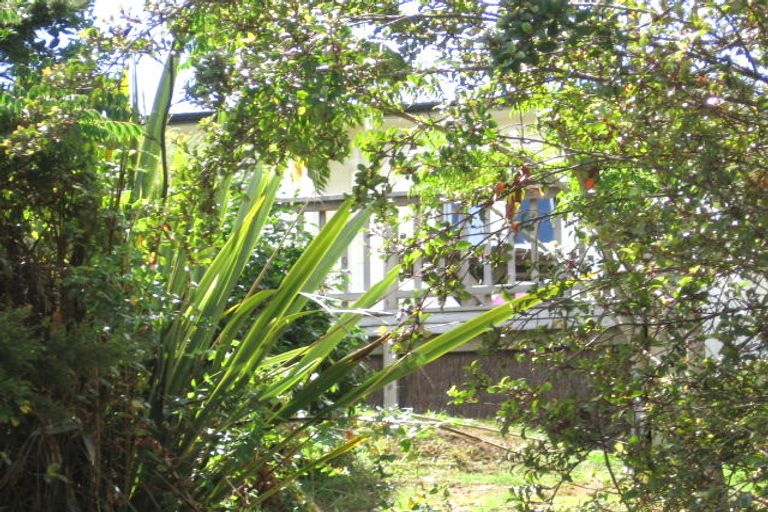 Photo of property in 5 Keith Smith Avenue, Beach Haven, Auckland, 0626