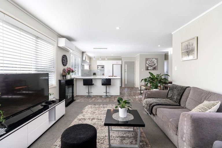 Photo of property in 29 Rewarewa Street, Owhata, Rotorua, 3010