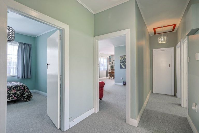 Photo of property in 25 Cobden Street, Westport, 7825