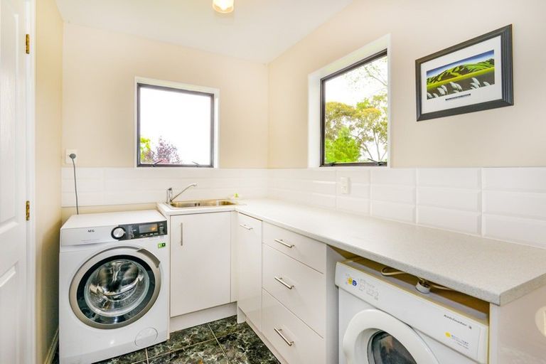 Photo of property in 83 Lane Road, Havelock North, 4130