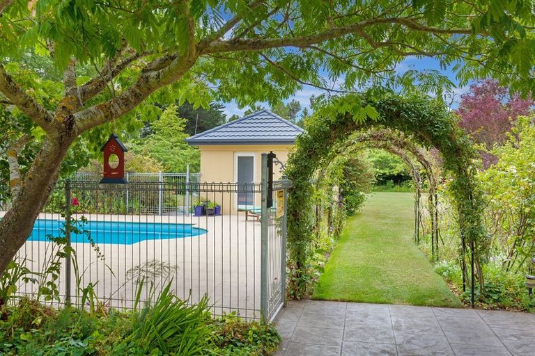 Photo of property in 8 Clearwater Avenue, Northwood, Christchurch, 8051