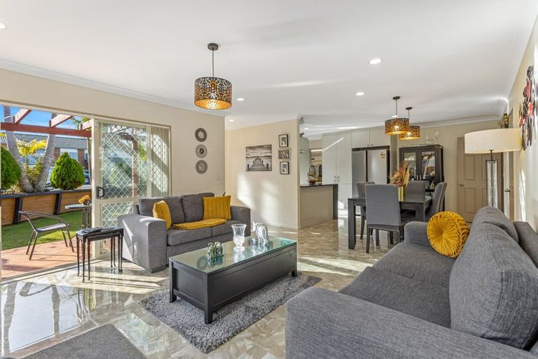 Photo of property in 8 Jelicich Court, Henderson, Auckland, 0612