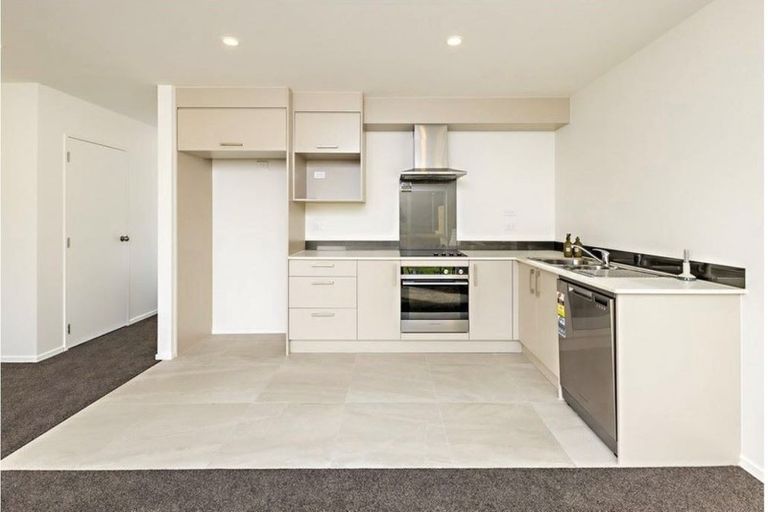 Photo of property in 114 Joseph Street, Flat Bush, Auckland, 2019