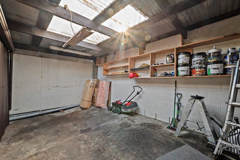 Photo of property in 2a Ripon Street, Lyttelton, 8082