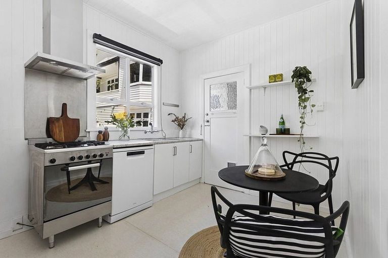 Photo of property in 23 Laura Avenue, Brooklyn, Wellington, 6021