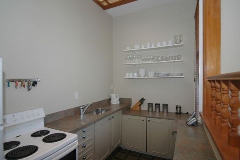 Photo of property in 19 Douglas Street, Mount Cook, Wellington, 6021