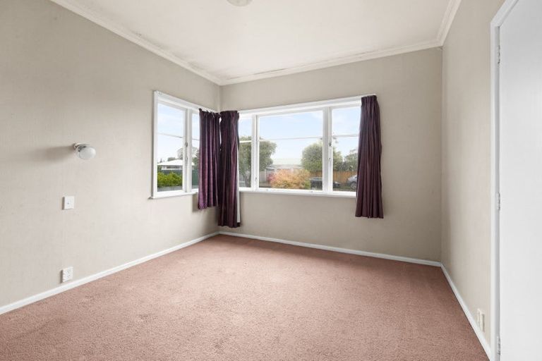 Photo of property in 27 Menin Road, Onekawa, Napier, 4110