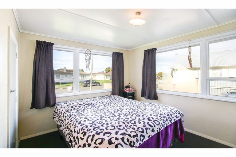 Photo of property in 31 Cottrell Crescent, Onekawa, Napier, 4110