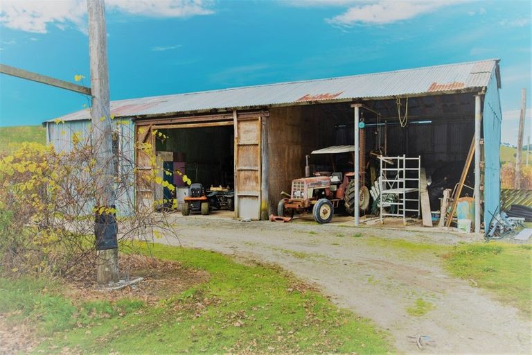 Photo of property in 144 Ngakoroa Road, Ormond, Gisborne, 4071