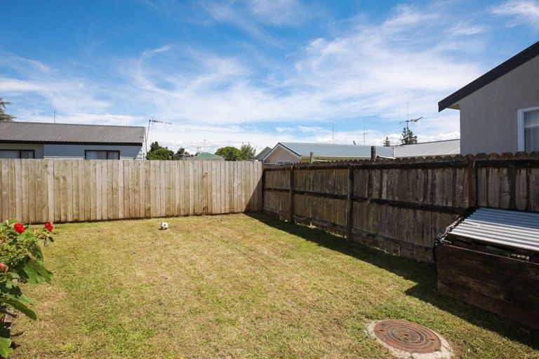 Photo of property in 5d Pollen Crescent, Melville, Hamilton, 3206