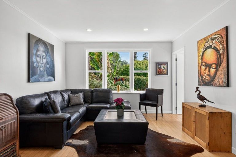 Photo of property in 23 Cliff Road, Torbay, Auckland, 0630