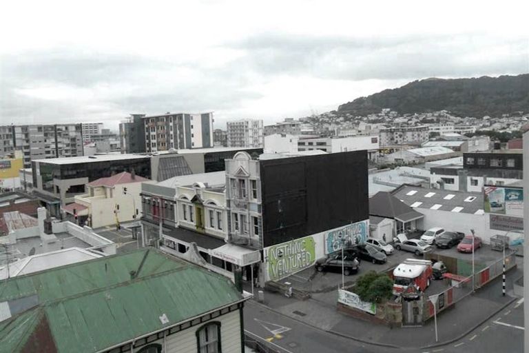 Photo of property in Qba Apartments, 3f/51 Webb Street, Mount Cook, Wellington, 6011