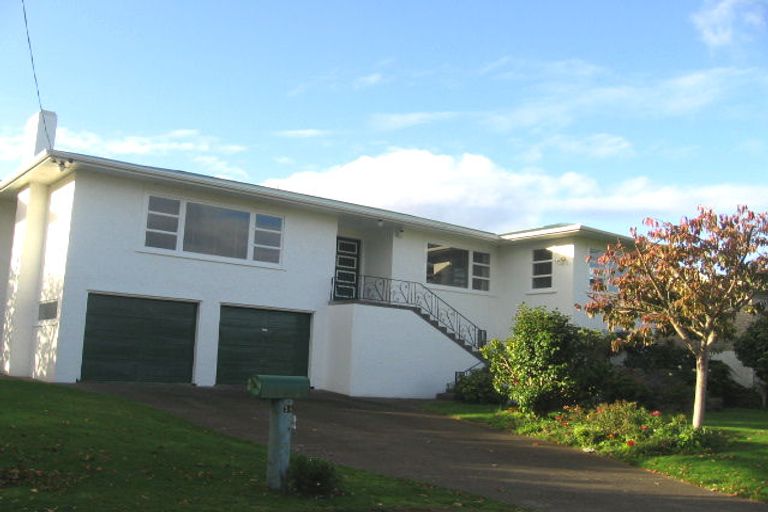 Photo of property in 14 Eaton Crescent, Otamatea, Whanganui, 4500