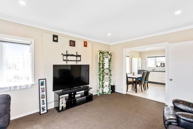 Photo of property in 4 Ferguson Street, Levin, 5510