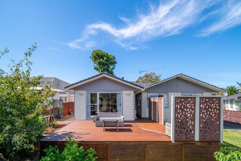 Photo of property in 34 Reelick Avenue, Pakuranga Heights, Auckland, 2010