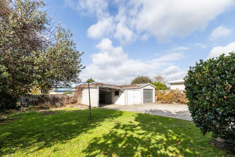 Photo of property in 112 Davis Street, Saint Leonards, Hastings, 4120