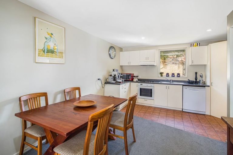 Photo of property in Pirie Street Townhouses, 27/35u Pirie Street, Mount Victoria, Wellington, 6011