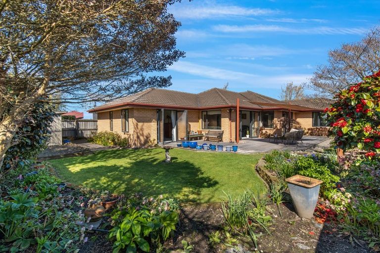 Photo of property in 21 Richard Seddon Drive, Northwood, Christchurch, 8051