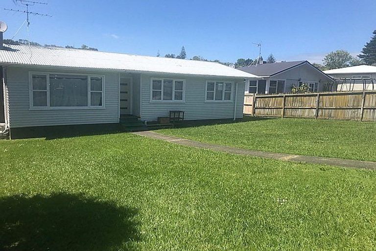 Photo of property in 42 Lingfield Street, Glenfield, Auckland, 0629