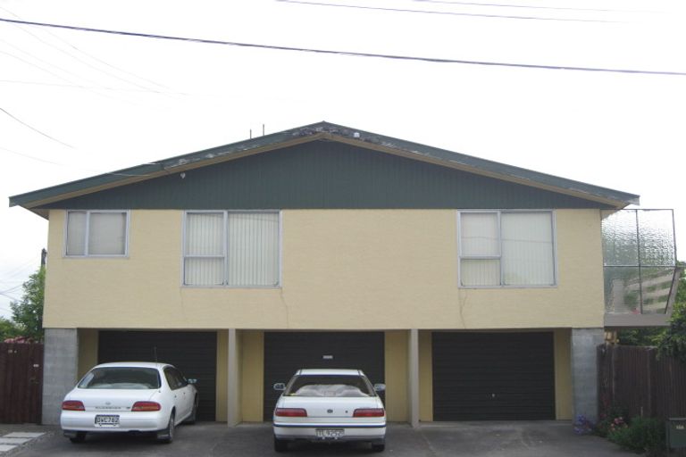 Photo of property in 2/15 Somerset Crescent, Spreydon, Christchurch, 8024