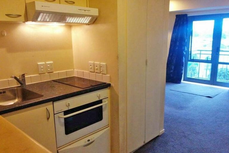 Photo of property in 4j/10 Crown Lynn Place, New Lynn, Auckland, 0600