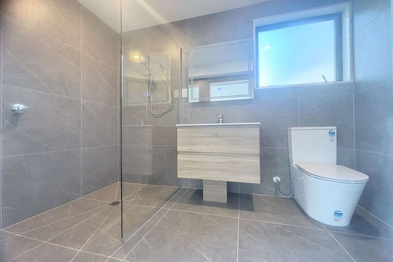 Photo of property in 110 Canongate Street, Birkdale, Auckland, 0626