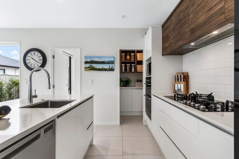 Photo of property in 72 Te Napi Drive, Takanini, 2112