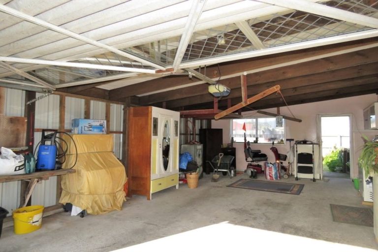 Photo of property in 3 Romilly Street, Westport, 7825